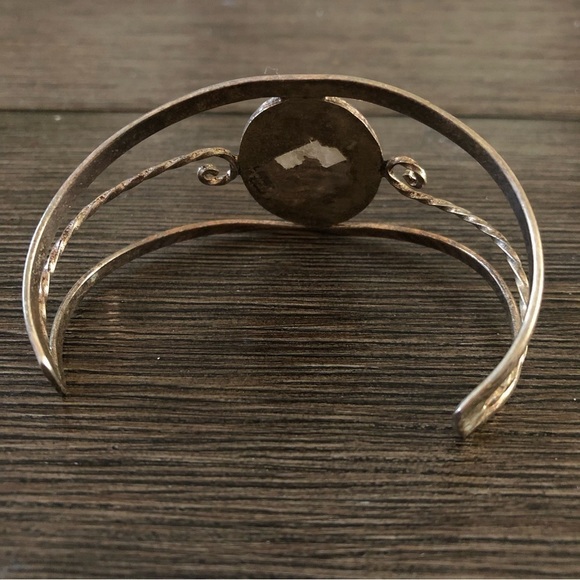Vintage Sliver and stone flower cuff bracelet - Picture 3 of 5